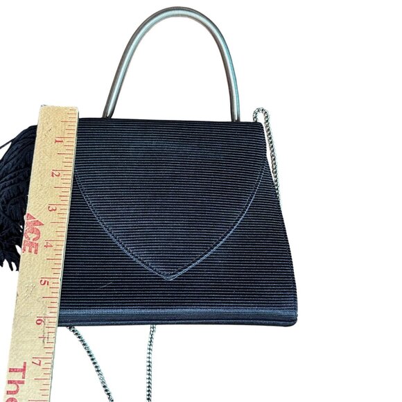 Vintage-Inspired Black Ribbed Purse With Top Handle & Detachable Chain Strap - Picture 3 of 9